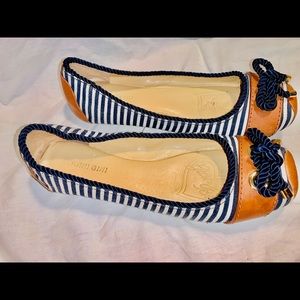 Gianni Bini Striped Flats